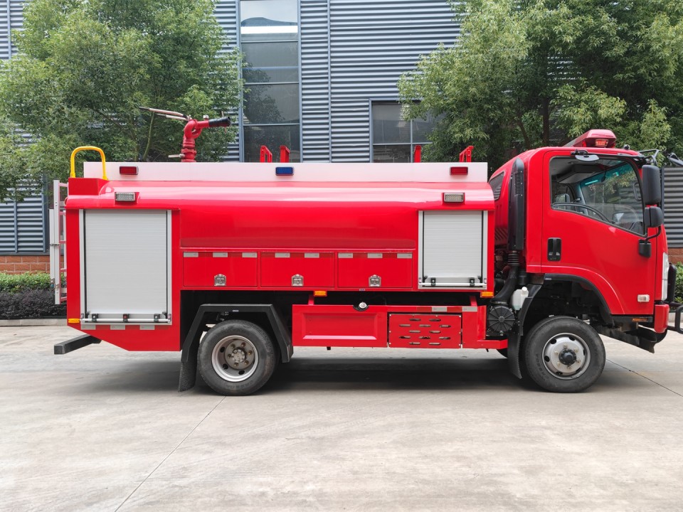 慶鈴水罐消防車(4.5噸)圖片