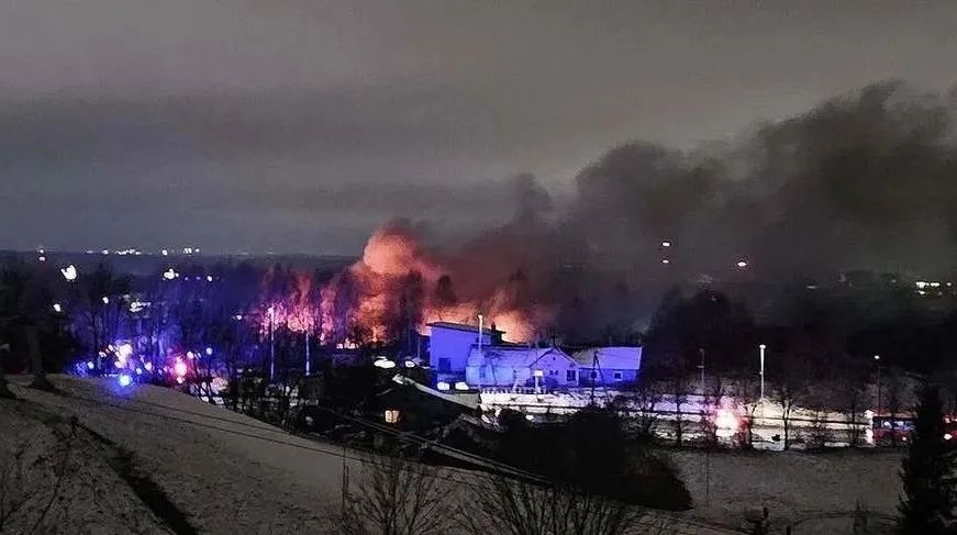 突發(fā)！DHL一架貨機(jī)墜毀！是恐怖襲擊？